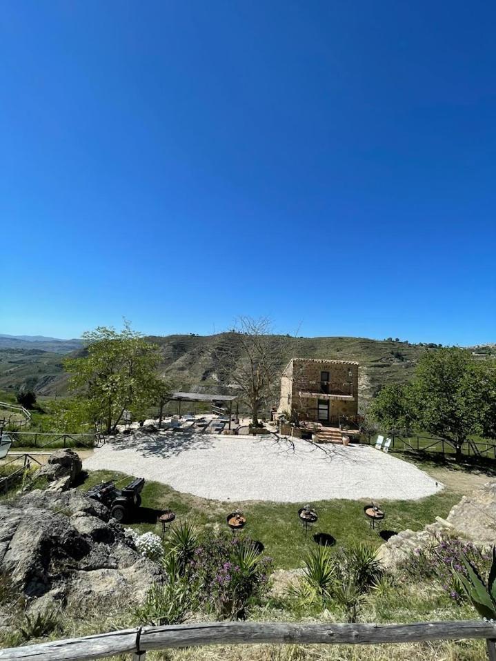 Вилла La Casa Sulla Roccia Энна Экстерьер фото